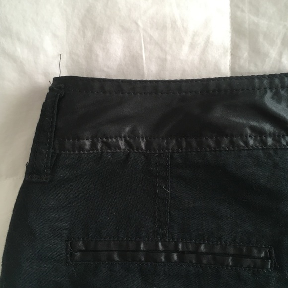 Converse One Star Size 4 Black/Satin Trim Linen Shorts - Picture 3 of 10
